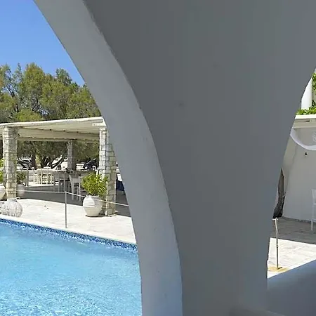 Galatis Hotel